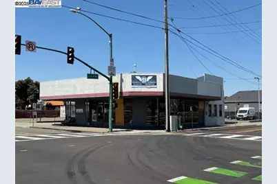1825 Park St, Alameda, CA 94501 - Photo 1
