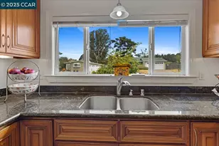 3034 Parker Rd, Richmond, CA 94806 - Photo 9