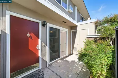 1014 Bancroft Rd, Concord, CA 94518 - Photo 5