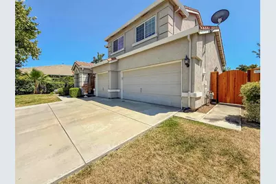 2352 Gretchen Elizabeth Ct, Tracy, CA 95377 - Photo 3
