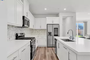 5946 Markham Dr, Tracy, CA 95377 - Photo 9