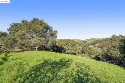 0 Fairview Ave, Richmond, CA 94805 - Photo 11