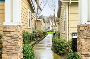 401 Seville Ln, Walnut Creek, CA 94598 - Photo 27