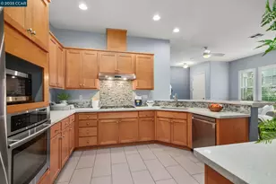 401 Seville Ln, Walnut Creek, CA 94598 - Photo 13