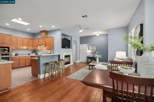 401 Seville Ln, Walnut Creek, CA 94598 - Photo 3