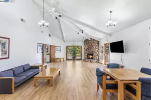 21103 Gary Dr, Hayward, CA 94546 - Photo 35