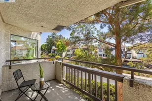 21103 Gary Dr, Hayward, CA 94546 - Photo 31