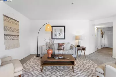 21103 Gary Dr #303, Hayward, CA 94546 - Photo 13