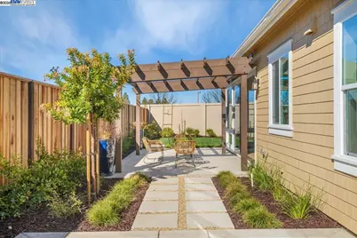 5325 Singh Circle, Union City, CA 94587 - Photo 41