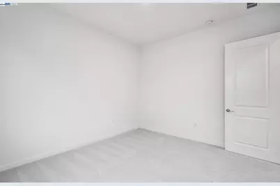 17618 Brightwood Avenue, Lathrop, CA 95330 - Photo 31