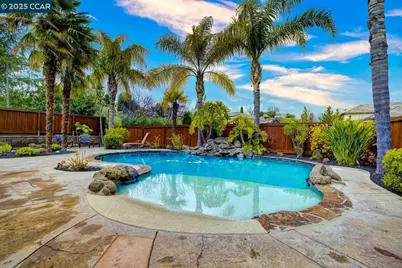 1714 Saint Emilion Ln, Brentwood, CA 94513 - Photo 35