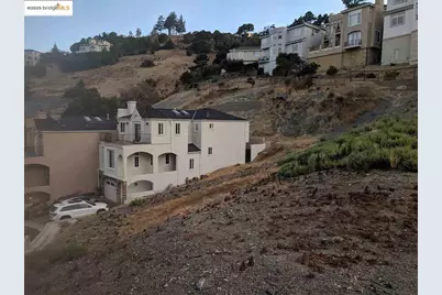 0 Redwood Rd, Oakland, CA 94619 - Photo 17