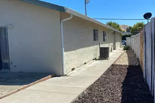 137 El Dorado Dr, Pittsburg, CA 94565 - Photo 9