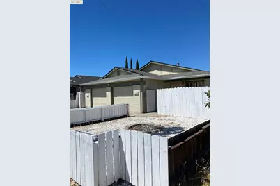 137 El Dorado Dr, Pittsburg, CA 94565 - Photo 1