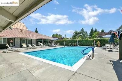 237 Aloha Way, Pittsburg, CA 94565 - Photo 35