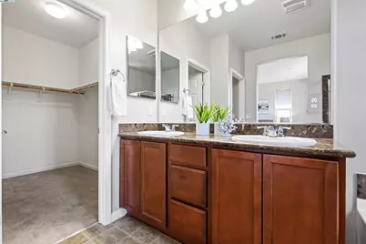34192 Firenze Ter, Fremont, CA 94555 - Photo 21