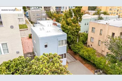 1682 Oxford St, Berkeley, CA 94709 - Photo 3