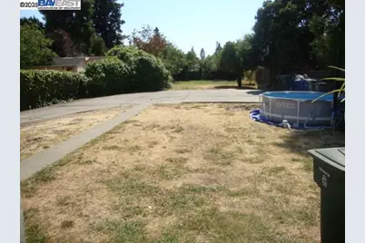 235 Bancroft Ave, San Leandro, CA 94577 - Photo 11