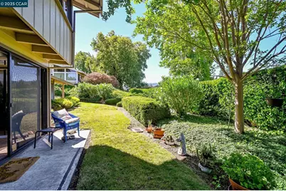 2055 Cactus Ct #2, Walnut Creek, CA 94595 - Photo 5