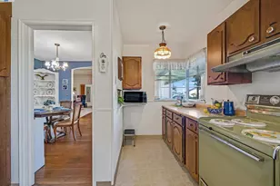 2863 Burton Dr, Oakland, CA 94611 - Photo 13