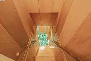 2863 Burton Dr, Oakland, CA 94611 - Photo 23