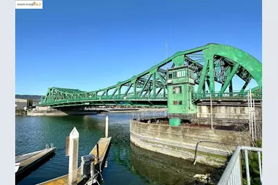 325 Kitty Hawk Rd #UNIT 207, Alameda, CA 94501 - Photo 33