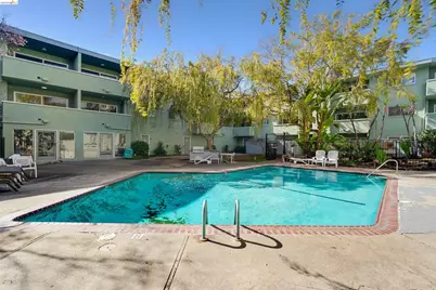 325 Kitty Hawk Rd #UNIT 207, Alameda, CA 94501 - Photo 19