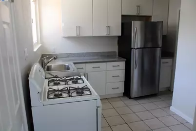 1314 Ashby Ave, Berkeley, CA 94702 - Photo 7