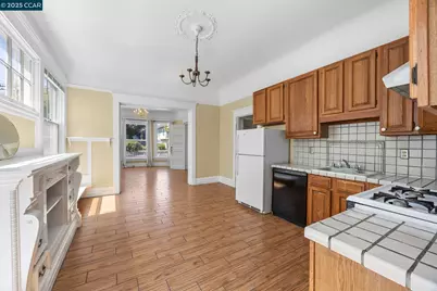 1220 Chestnut St, Alameda, CA 94501 - Photo 13