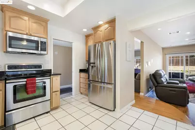 3555 Laurant Way, San Jose, CA 95132 - Photo 9