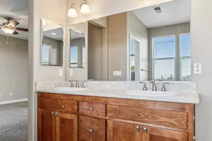 6443 Blue Rock Ct, Oakland, CA 94605 - Photo 25