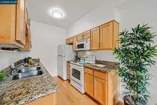 131 Bayside Ct, Richmond, CA 94804 - Photo 11