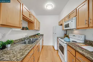 131 Bayside Ct, Richmond, CA 94804 - Photo 3