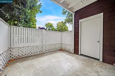 131 Bayside Ct, Richmond, CA 94804 - Photo 19