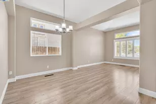 2450 Palm Ct, Brentwood, CA 94513 - Photo 5