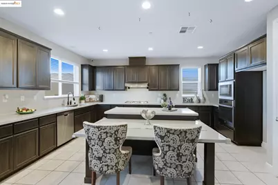 536 Aster St, Vacaville, CA 95688 - Photo 47