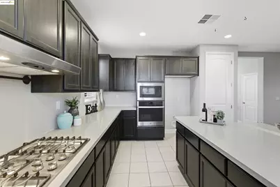 536 Aster St, Vacaville, CA 95688 - Photo 23