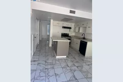 1021 Santa Ines Ct, Oakland, CA 94601 - Photo 17