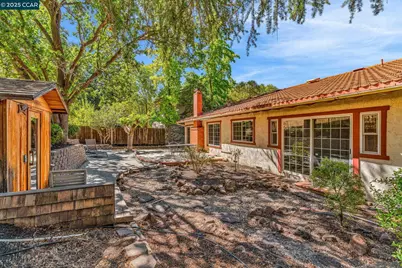 920 Palmer Rd, Walnut Creek, CA 94596 - Photo 15