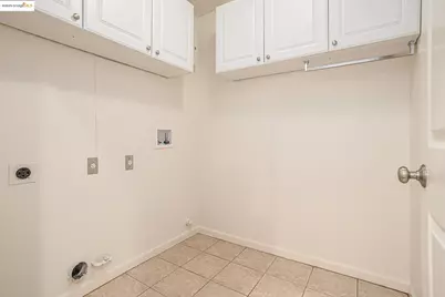 11 Pinenut Ct, Oakley, CA 94561 - Photo 25