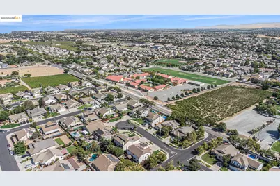 11 Pinenut Ct, Oakley, CA 94561 - Photo 45