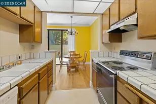 1063 Foxchase Dr, San Jose, CA 95123 - Photo 11