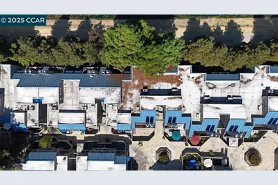 1063 Foxchase Dr, San Jose, CA 95123 - Photo 29