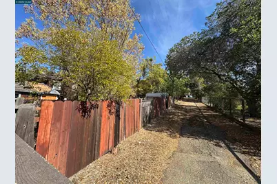 22490 Bayview Ave, Hayward, CA 94541 - Photo 9