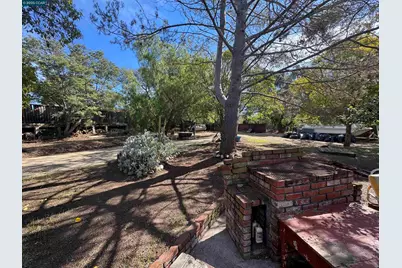 22490 Bayview Ave, Hayward, CA 94541 - Photo 15