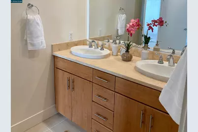 438 Grand Ave #528, Oakland, CA 94612 - Photo 19