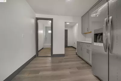 1604 57th Ave, Oakland, CA 94621 - Photo 9