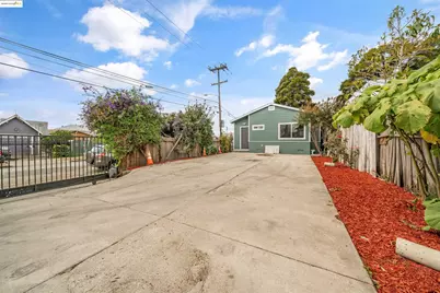 1604 57th Ave, Oakland, CA 94621 - Photo 21