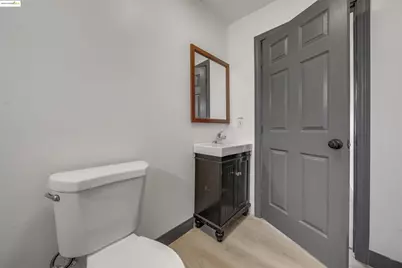 1604 57th Ave, Oakland, CA 94621 - Photo 13