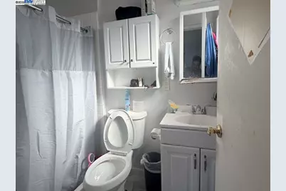 2626 Maine Ave, Richmond, CA 94804 - Photo 5